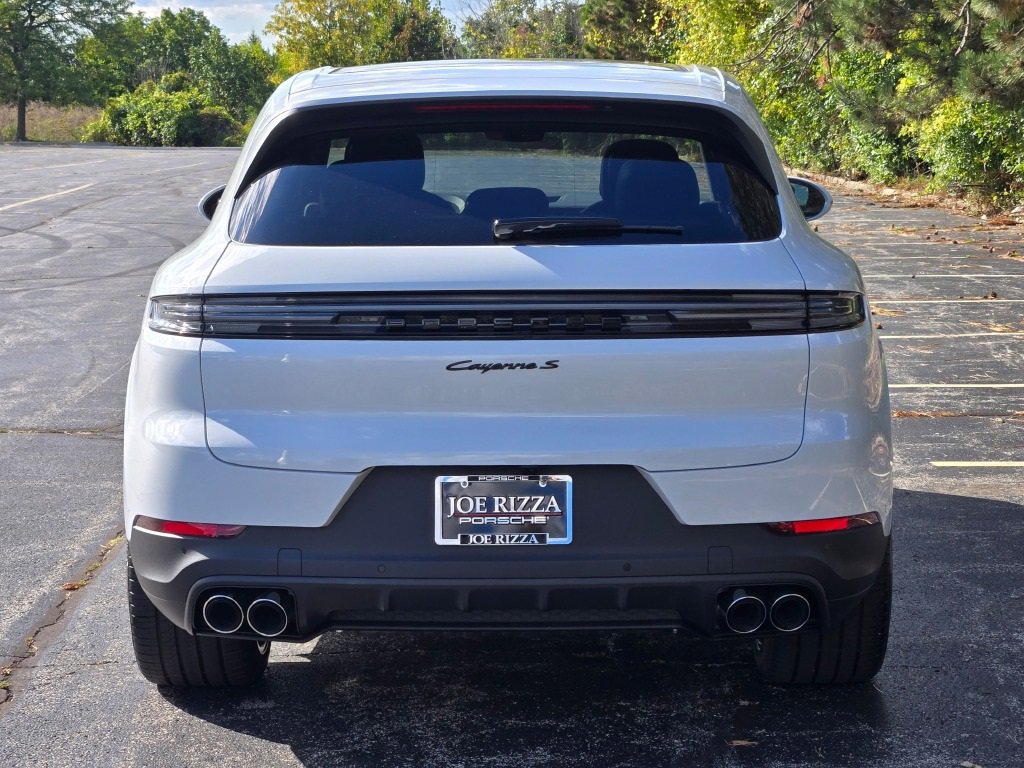 New 2026 Porsche Cayenne S image 6