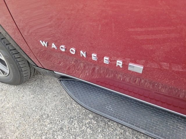 Used 2023 Jeep Wagoneer L Series III w/ Preferred Equipment Group AWD/4WD image 10