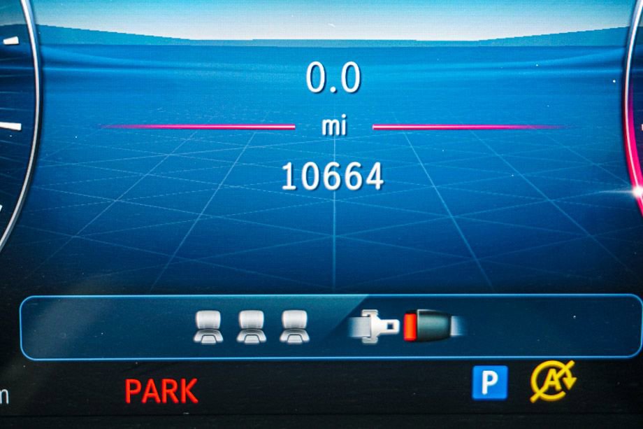 Used 2025 Mercedes-Benz C 300 Sedan image 54