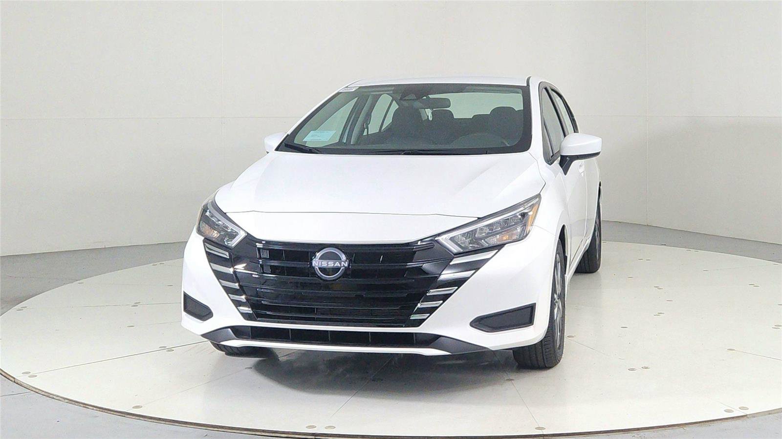 New 2025 Nissan Versa SV w/ Trunk Package image 2