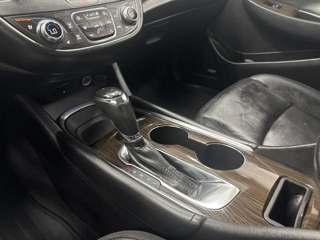 Used 2016 Chevrolet Malibu Premier FWD image 21