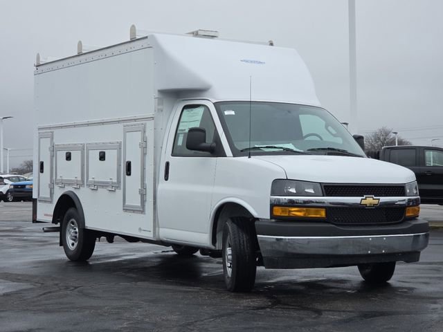 New 2026 Chevrolet Express 3500 w/ Power Convenience Package RWD image 17
