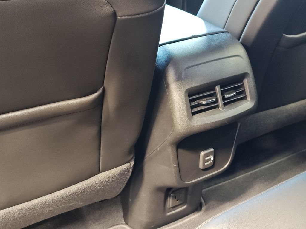 Used 2020 Chevrolet Equinox Premier AWD/4WD image 29