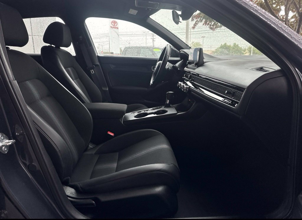 Used 2025 Honda Civic Sport image 12