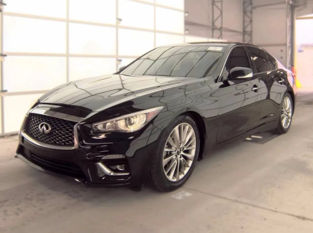 Used 2021 INFINITI Q50 Luxe AWD/4WD image 1