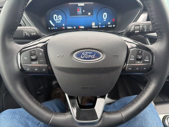 Used 2025 Ford Escape Platinum image 17