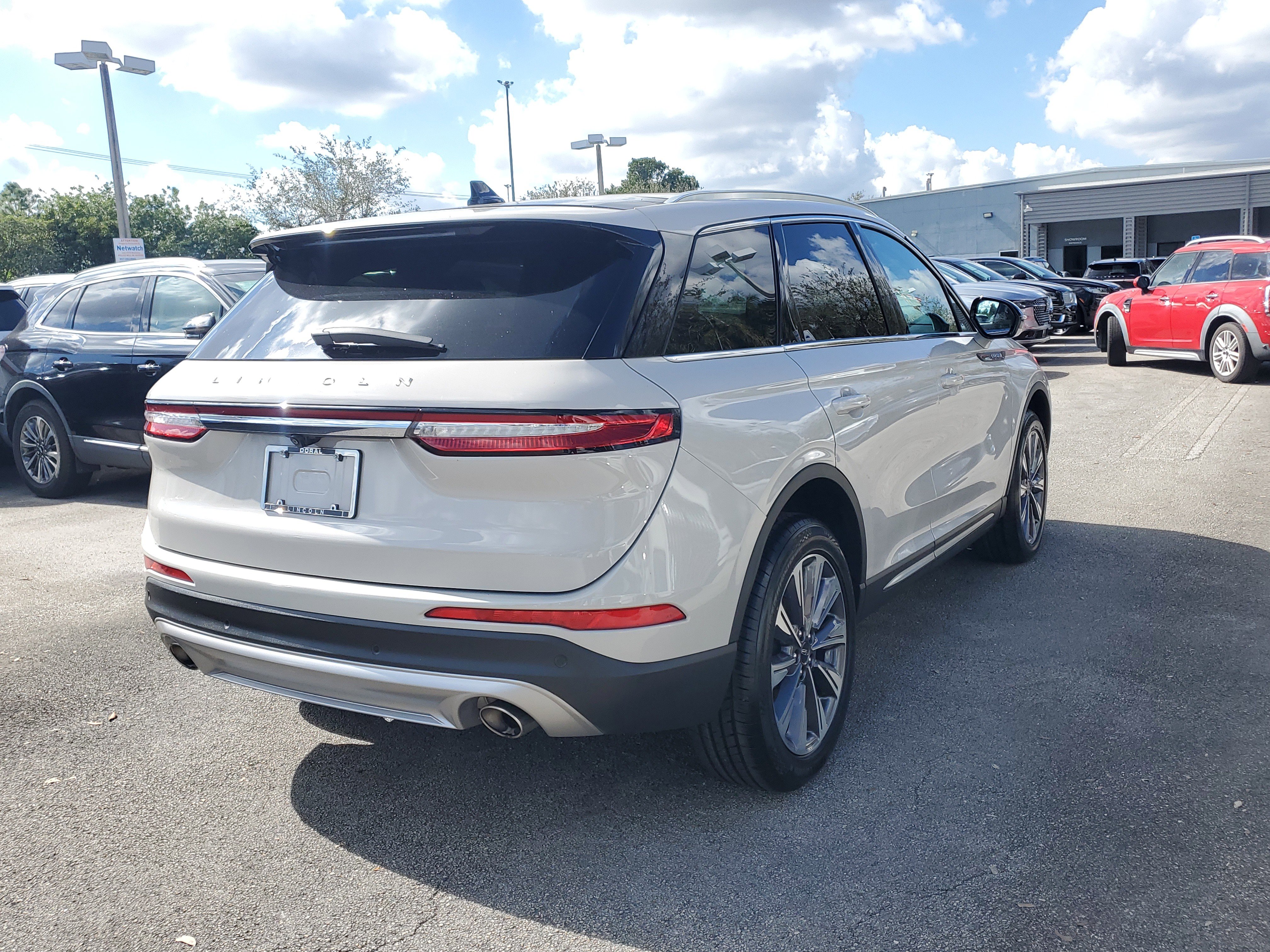 Certified 2022 Lincoln Corsair Reserve image 6