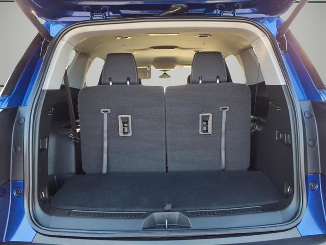 Used 2023 GMC Acadia SLE image 8