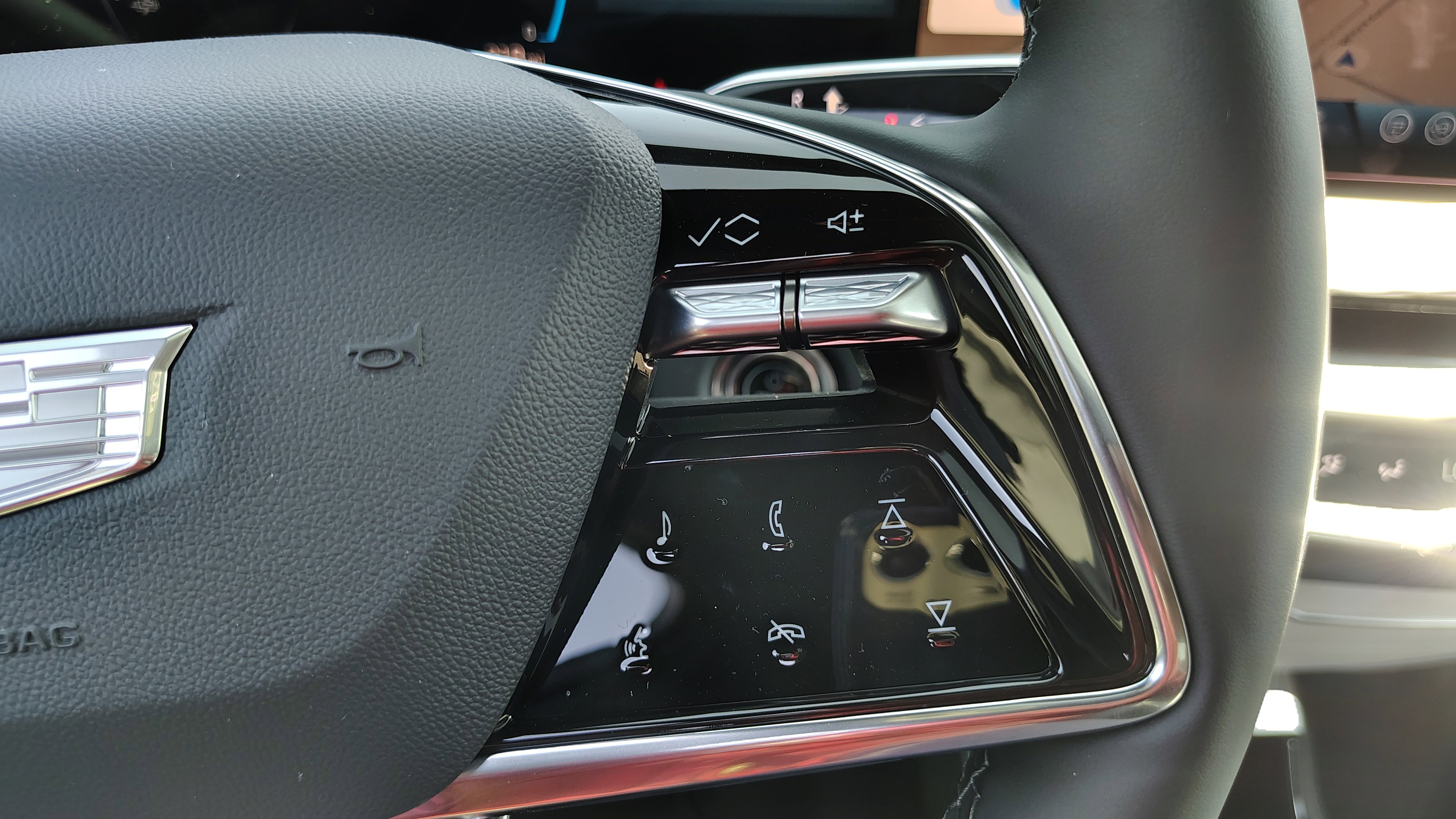 New 2025 Cadillac Lyriq Sport image 16