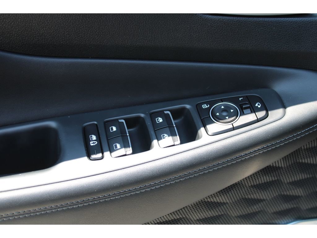 Used 2023 Hyundai Santa Fe Limited image 21