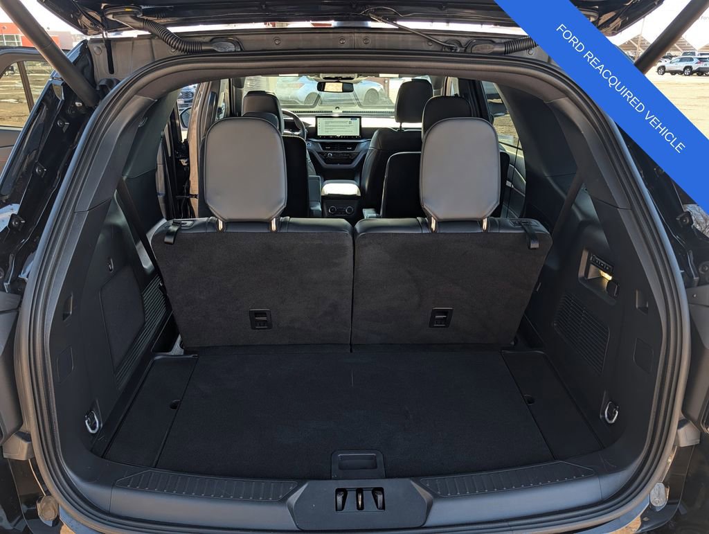 Used 2025 Ford Explorer ST w/ Sun And Sound Package image 10