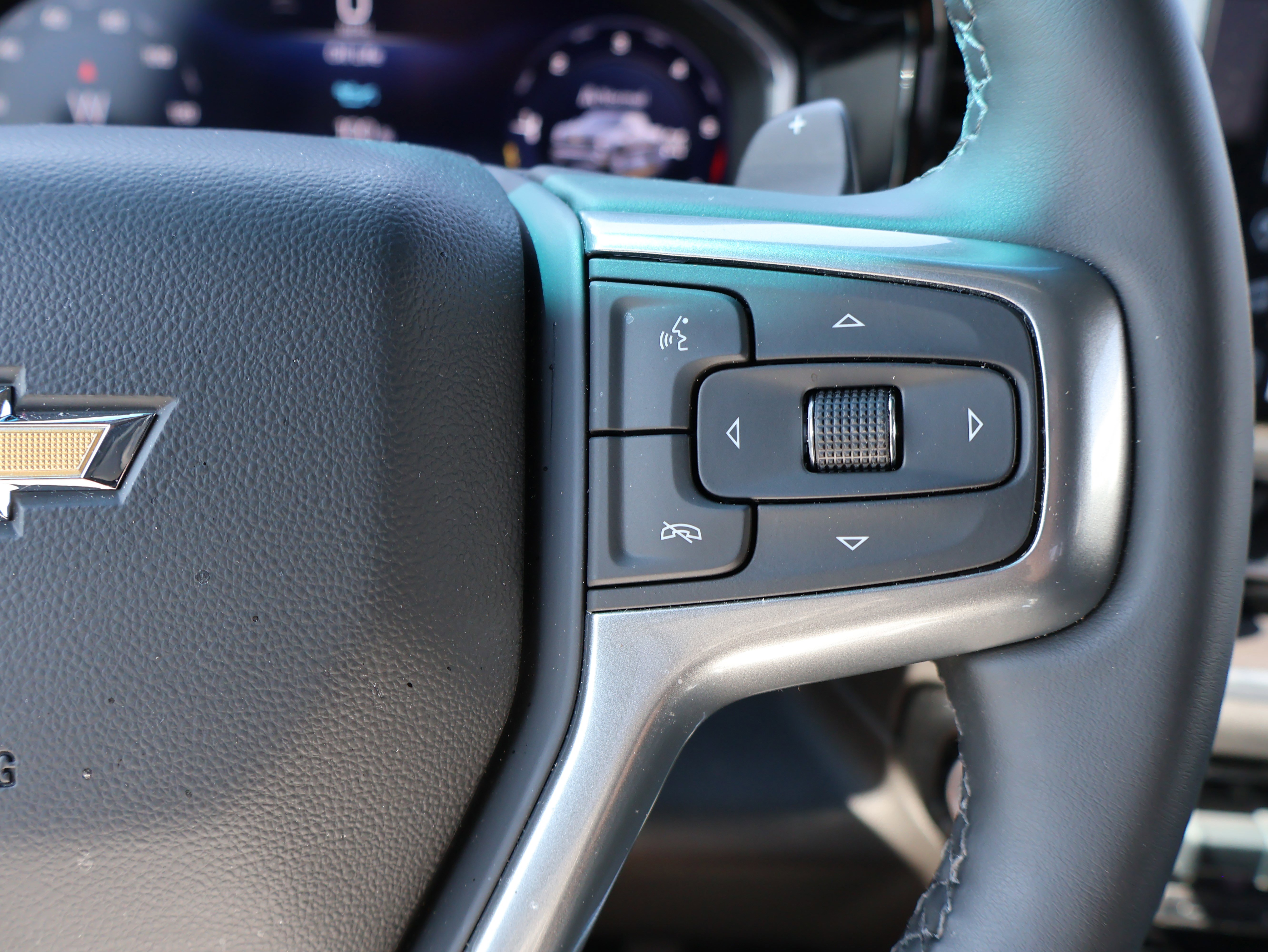 Used 2025 Chevrolet Silverado 1500 LTZ w/ LTZ Convenience Package II image 37