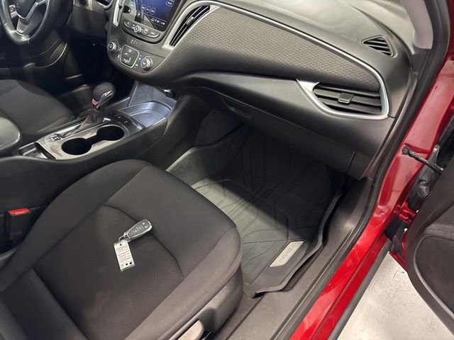 Used 2023 Chevrolet Malibu RS w/ Driver Confidence Package FWD image 18