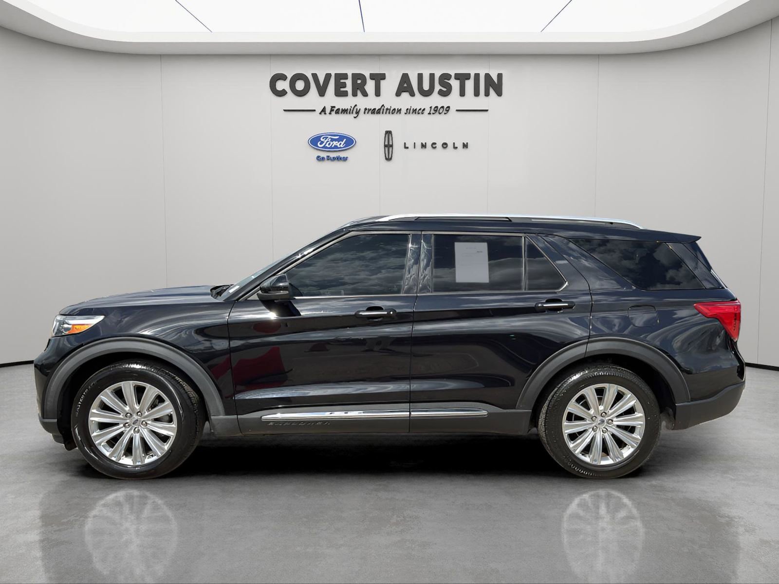 Used 2020 Ford Explorer Limited image 2