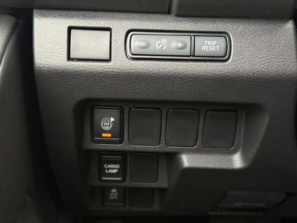 Certified 2025 Nissan Frontier SV RWD image 25