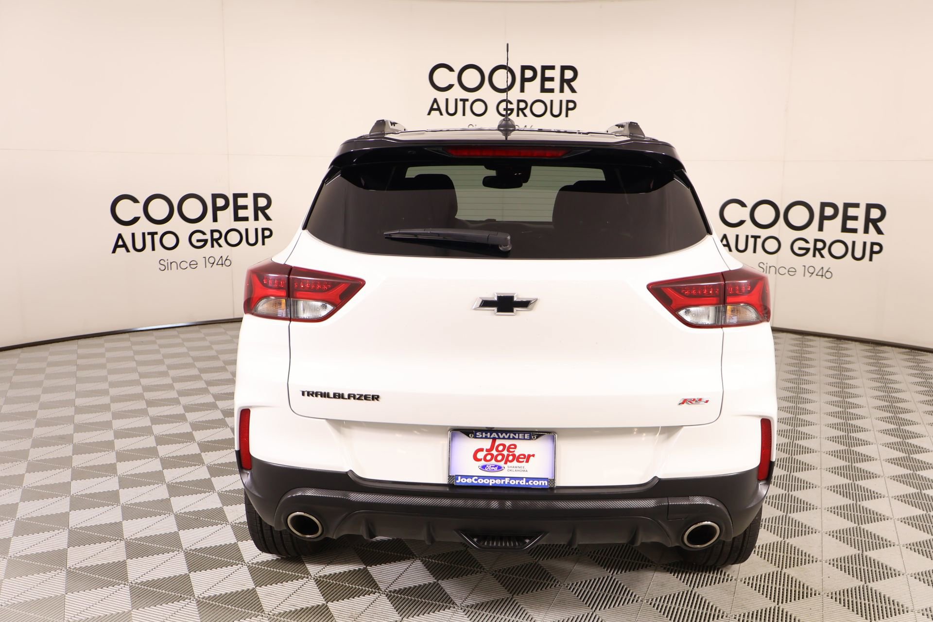 Used 2023 Chevrolet TrailBlazer RS w/ Sun and Liftgate Package FWD image 22