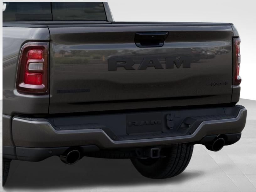 New 2026 RAM 1500 4x4 Crew Cab image 13