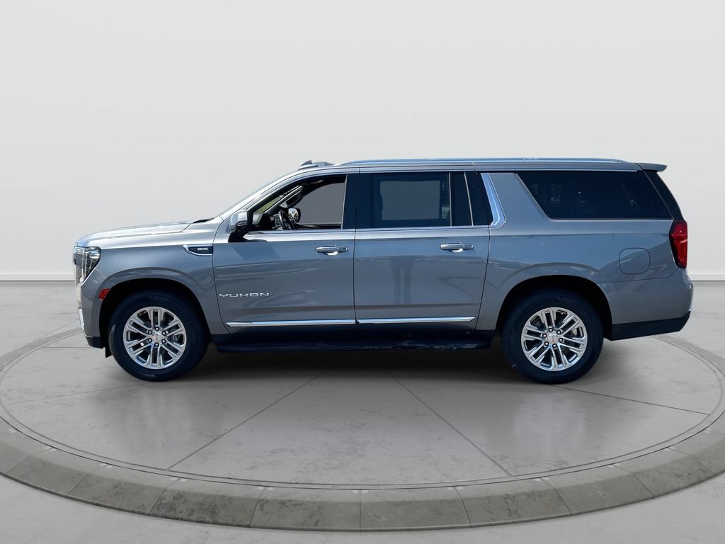 Used 2022 GMC Yukon XL SLT w/ SLT Luxury Package AWD/4WD image 5