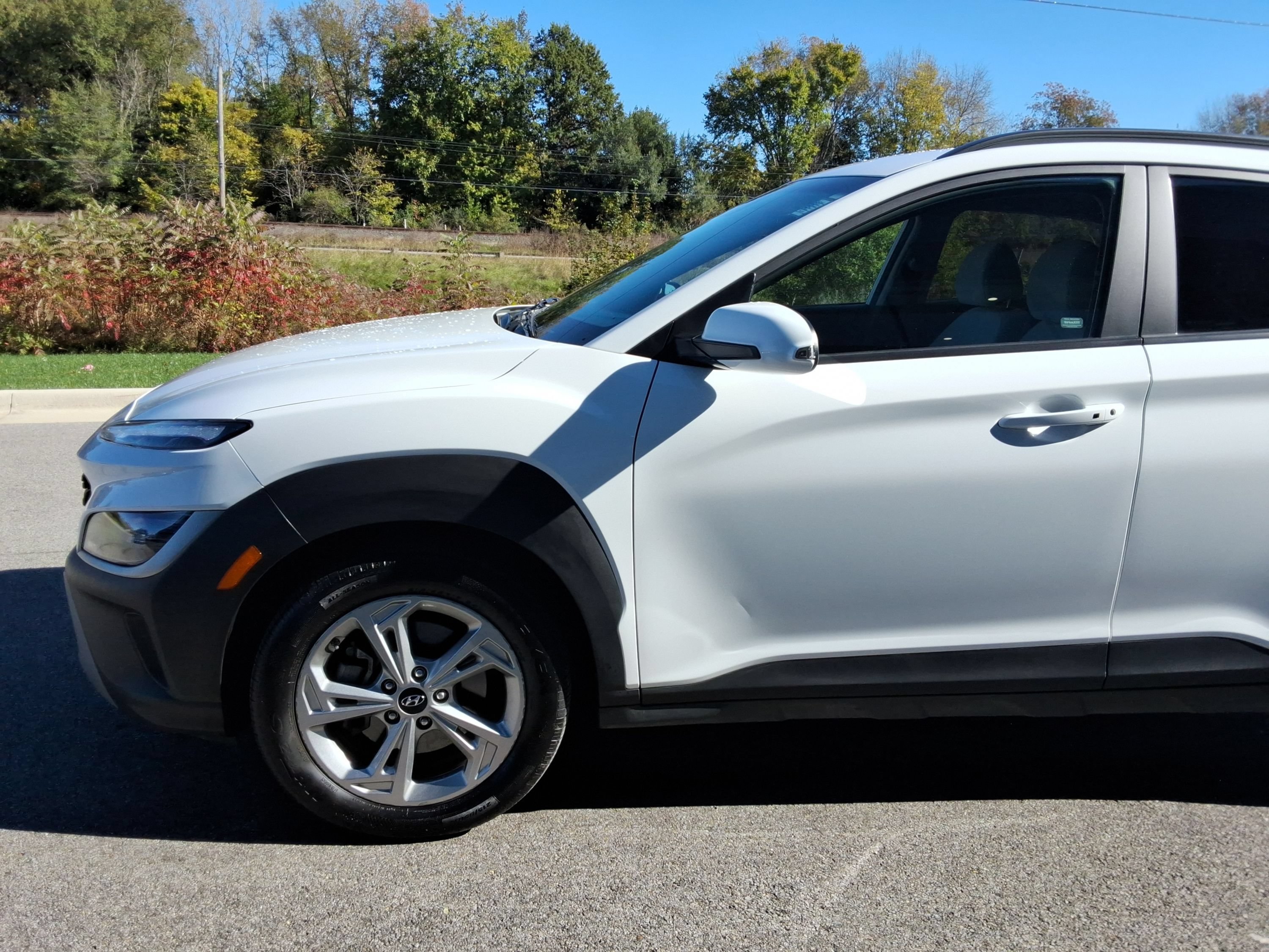 Used 2023 Hyundai Kona SEL AWD/4WD image 8