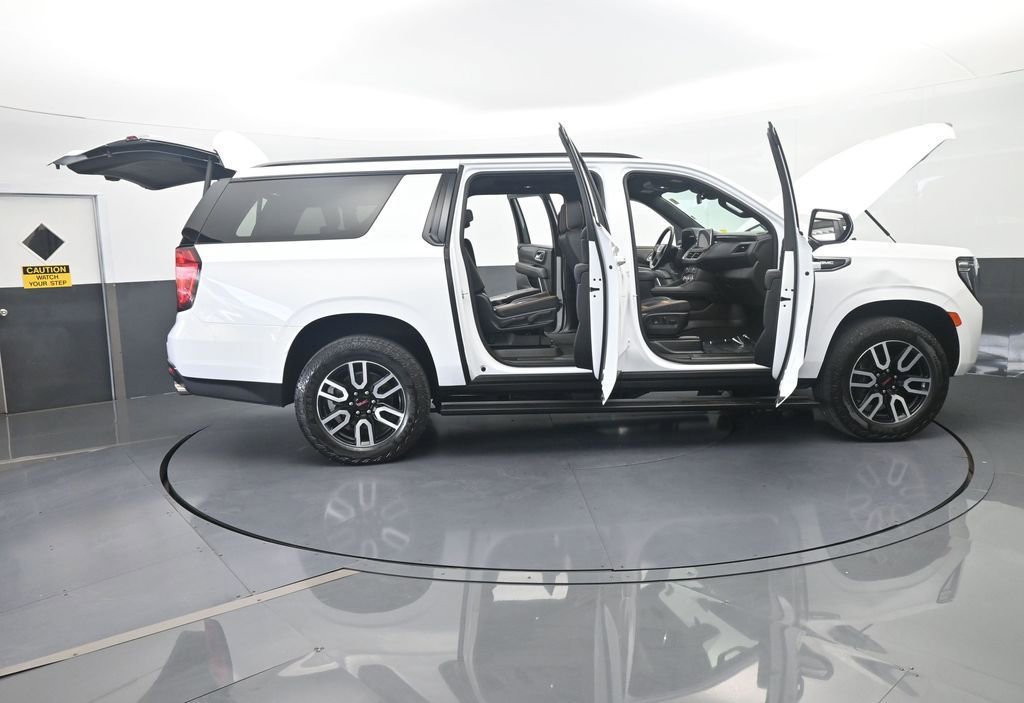 Used 2023 GMC Yukon XL AT4 image 80