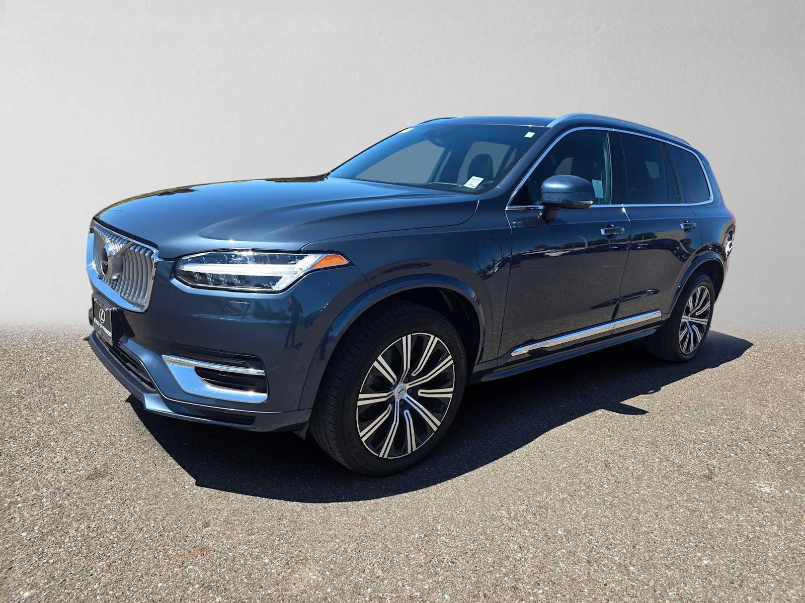 Used 2021 Volvo XC90 T8 Inscription w/ Advanced Package AWD/4WD image 7