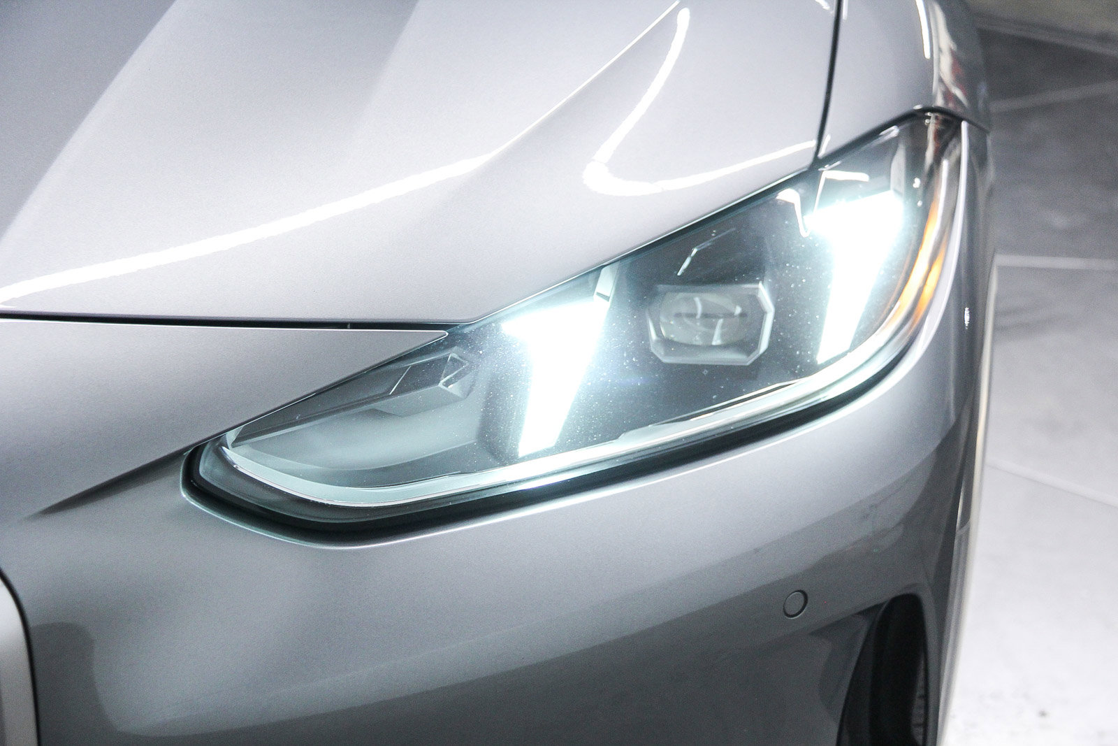 Used 2025 BMW 430i Coupe w/ Convenience Package image 10