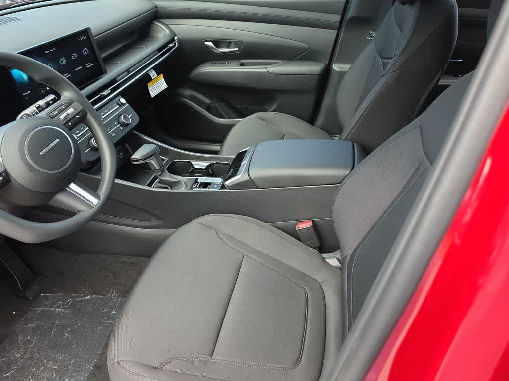 New 2026 Hyundai Tucson SE w/ Tow & Go Package FWD image 16