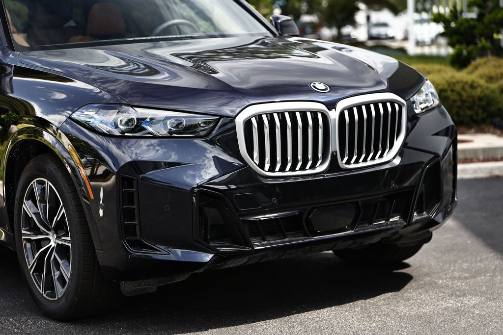 New 2026 BMW X5 xDrive50e w/ M Sport Package AWD/4WD image 6