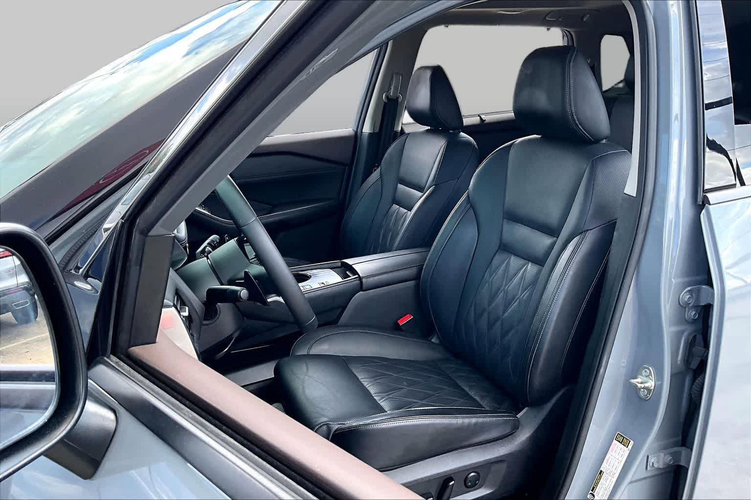 Used 2023 Nissan Rogue Platinum w/ Platinum Premium Package FWD image 8