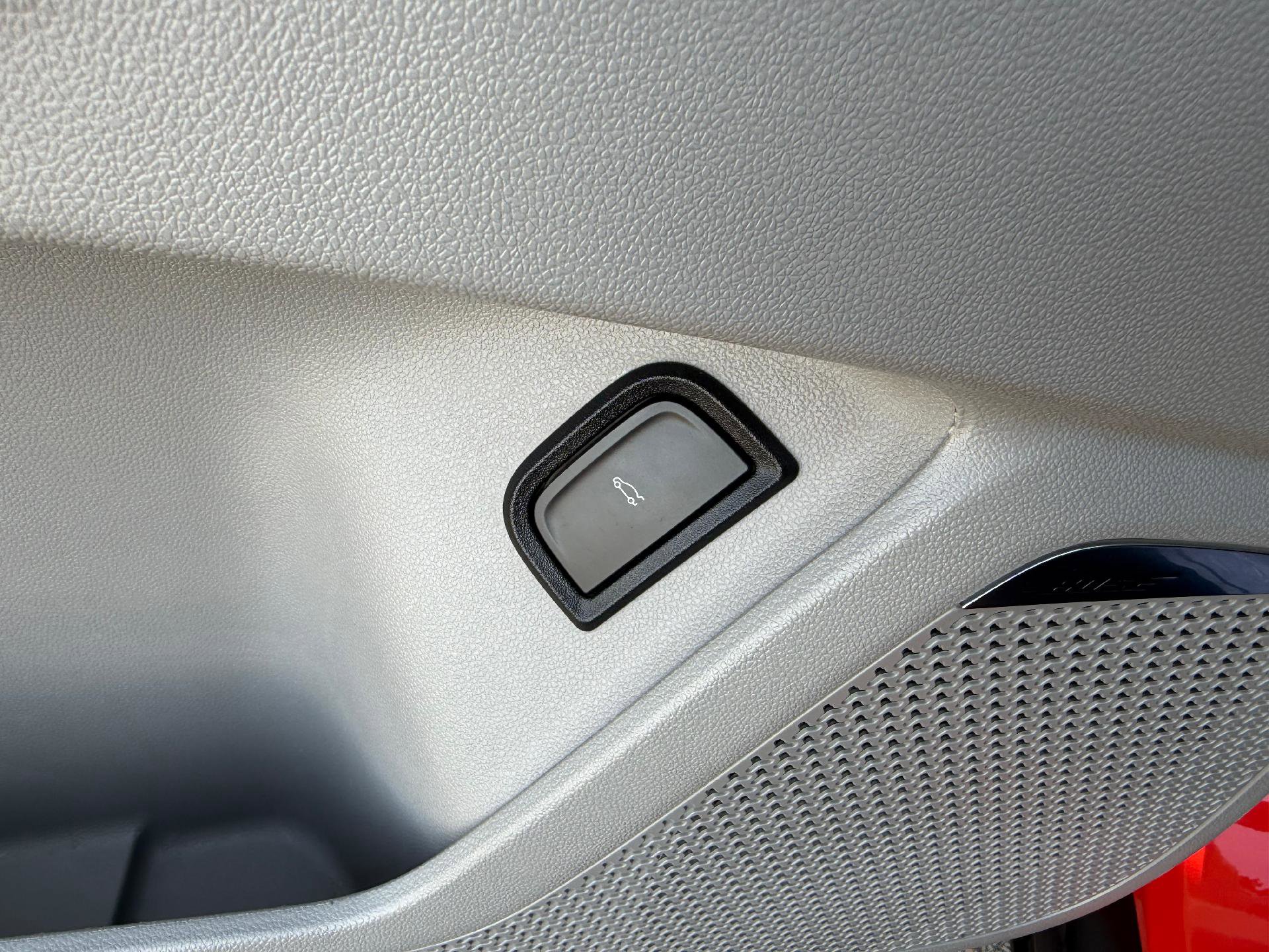 Certified 2025 Chevrolet Blazer EV SS image 37