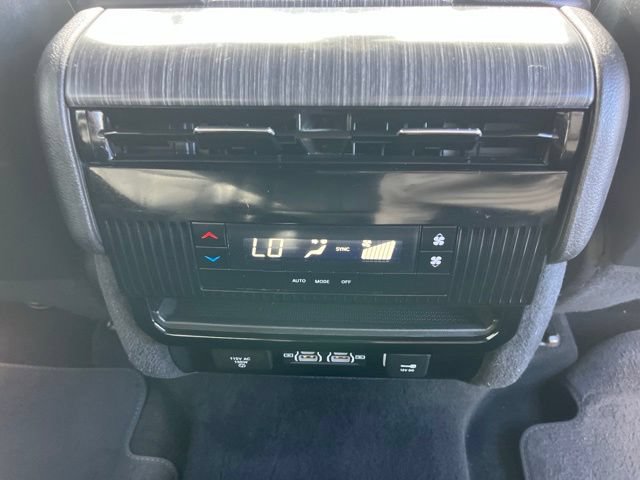 Used 2024 Jeep Wagoneer L Series II w/ Flexible Seating Group AWD/4WD image 33