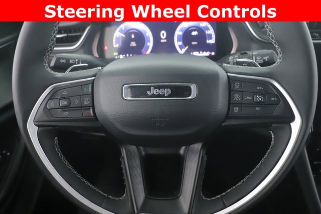 Used 2025 Jeep Grand Cherokee L Laredo image 21