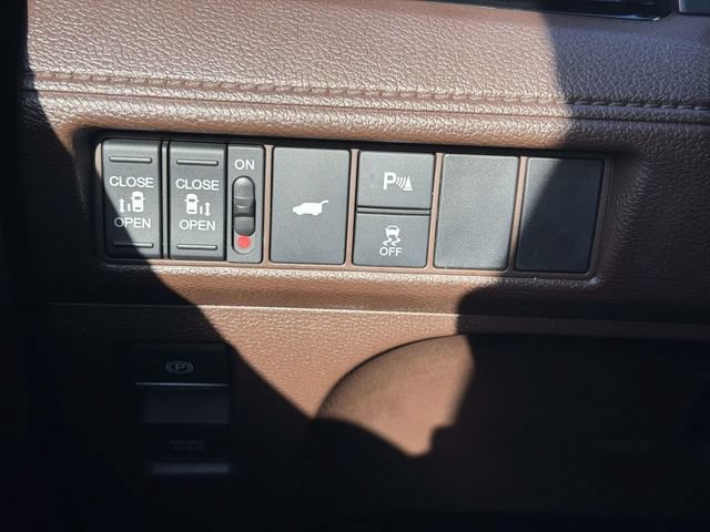 Certified 2026 Honda Odyssey Elite image 23