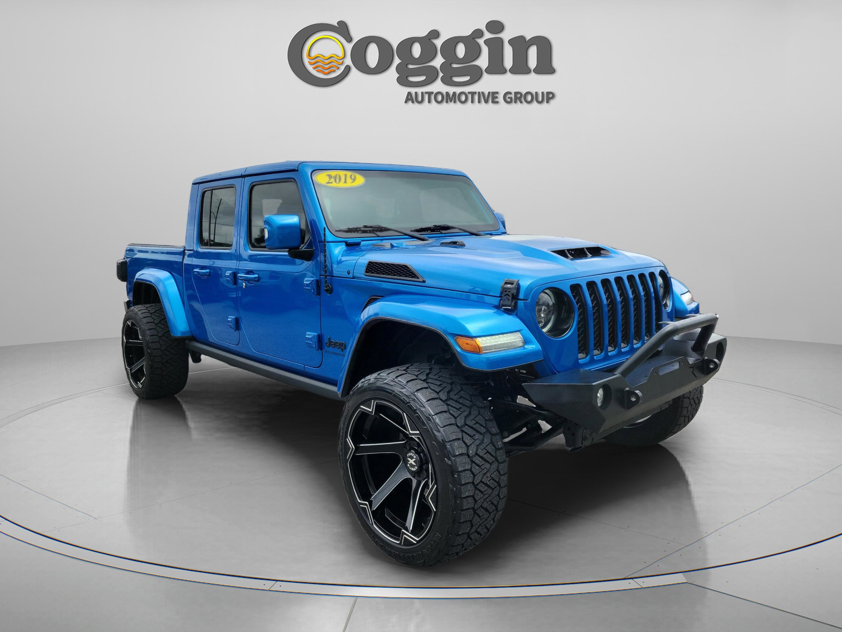 Used 2023 Jeep Gladiator Overland AWD/4WD image 4