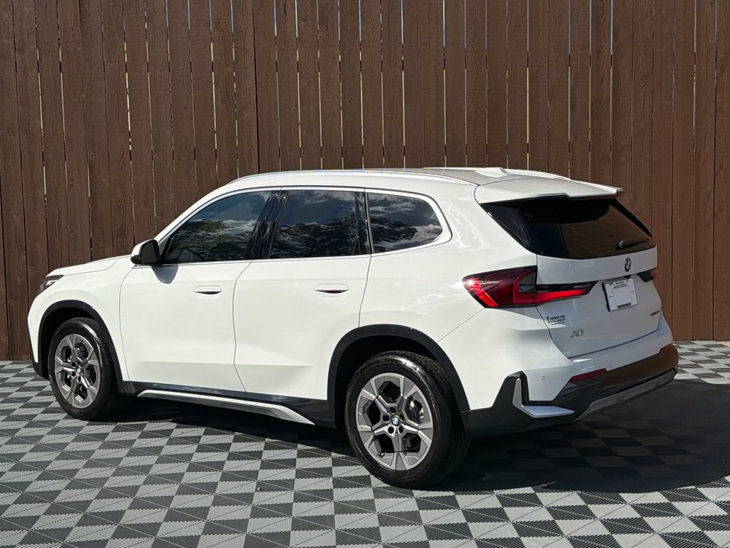 Used 2025 BMW X1 xDrive28i w/ Convenience Package AWD/4WD image 16
