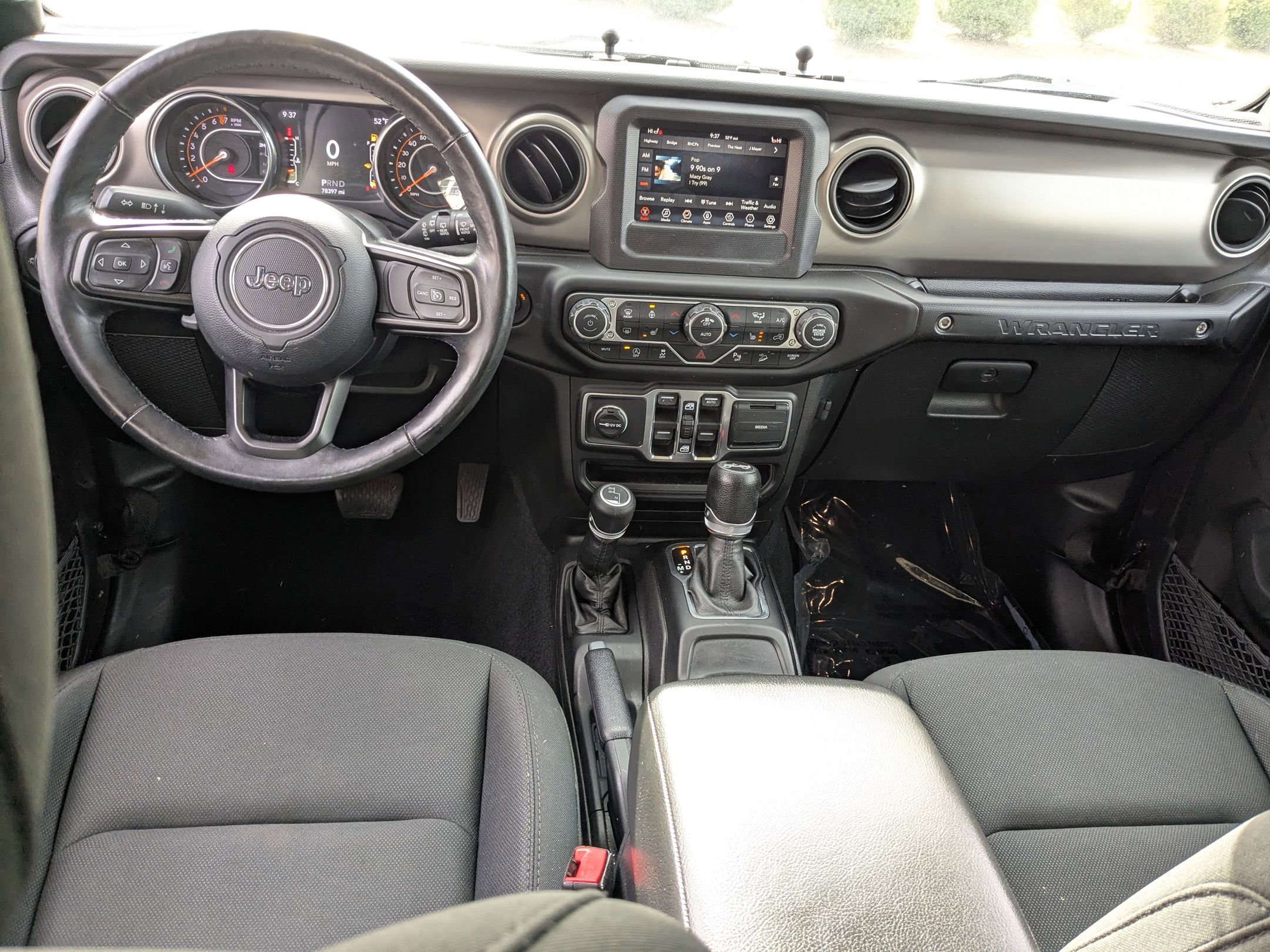 Used 2018 Jeep Wrangler Unlimited Sport S image 27