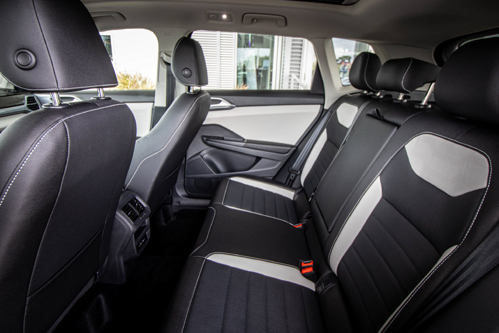 New 2026 Volkswagen Taos SEL AWD/4WD image 25