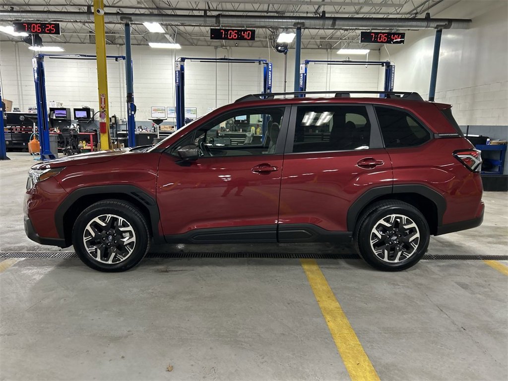 Certified 2025 Subaru Forester Premium image 5