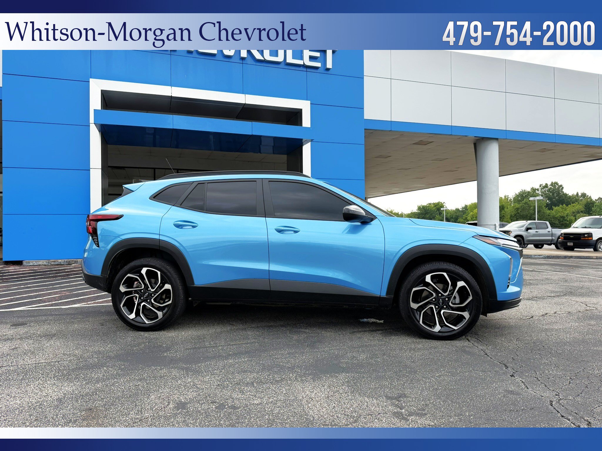 Used 2025 Chevrolet Trax RS w/ Sunroof Package FWD image 3
