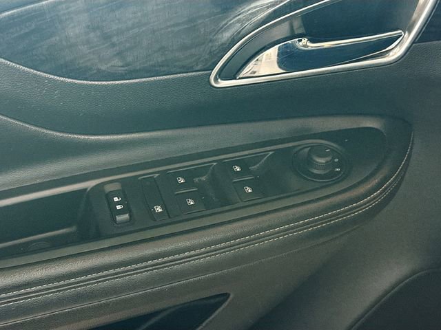 Used 2015 Buick Encore FWD image 18
