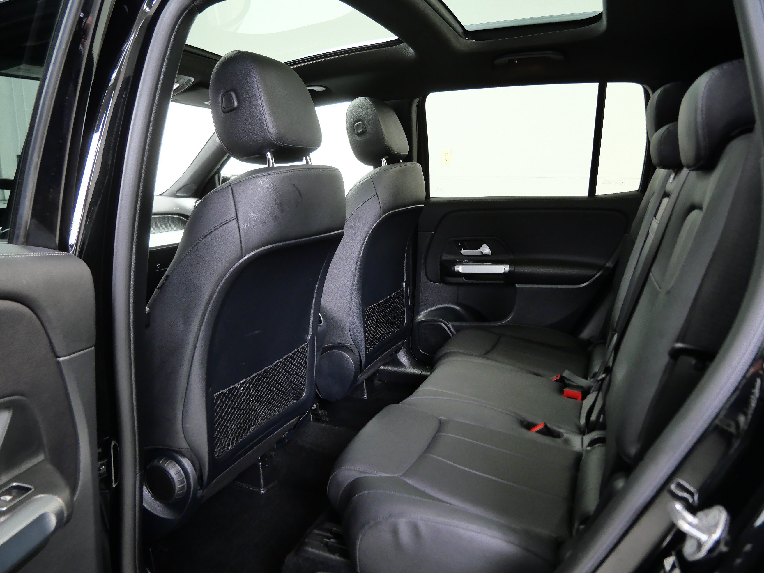 Certified 2022 Mercedes-Benz GLB 250 4MATIC image 16