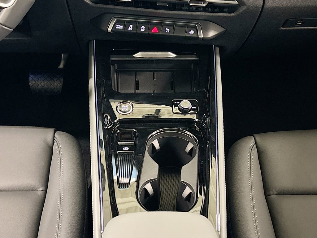 New 2026 Audi Q3 quattro 2.0T image 13