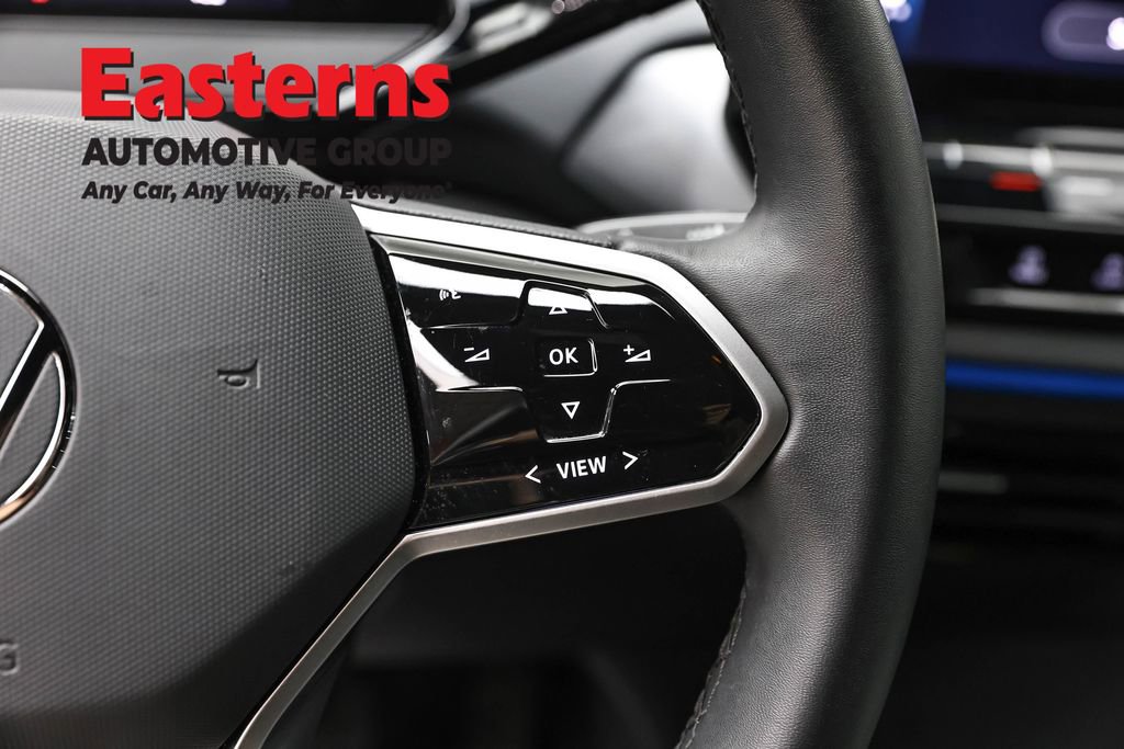 Used 2024 Volkswagen ID.4 2WD image 16