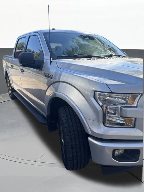 Used 2017 Ford F150 XLT w/ Equipment Group 302A Luxury AWD/4WD image 18