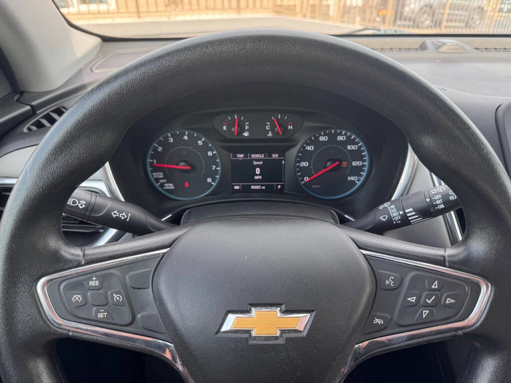 Used 2018 Chevrolet Equinox LS image 13