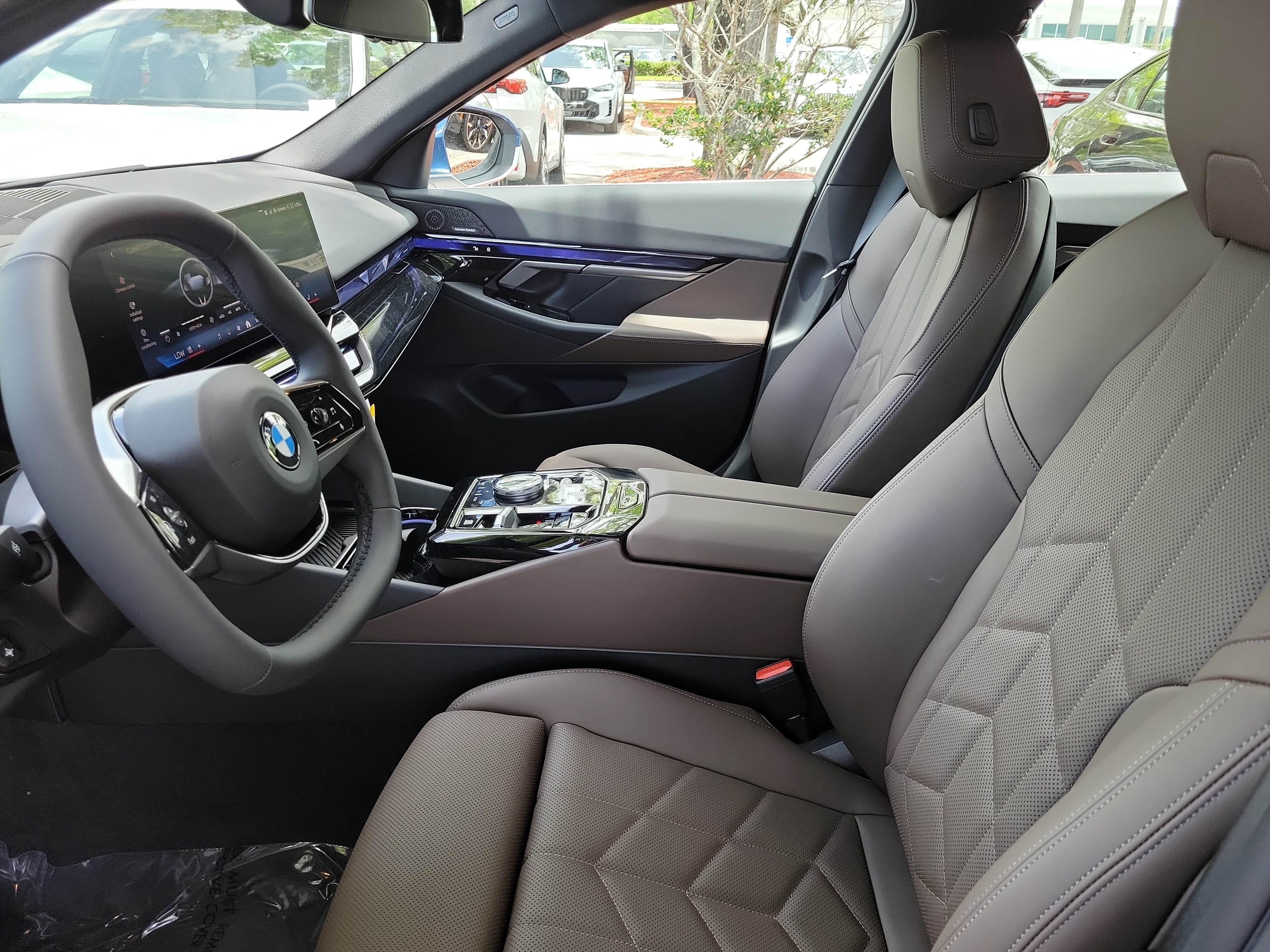 New 2027 BMW 530i w/ Premium Package RWD image 16