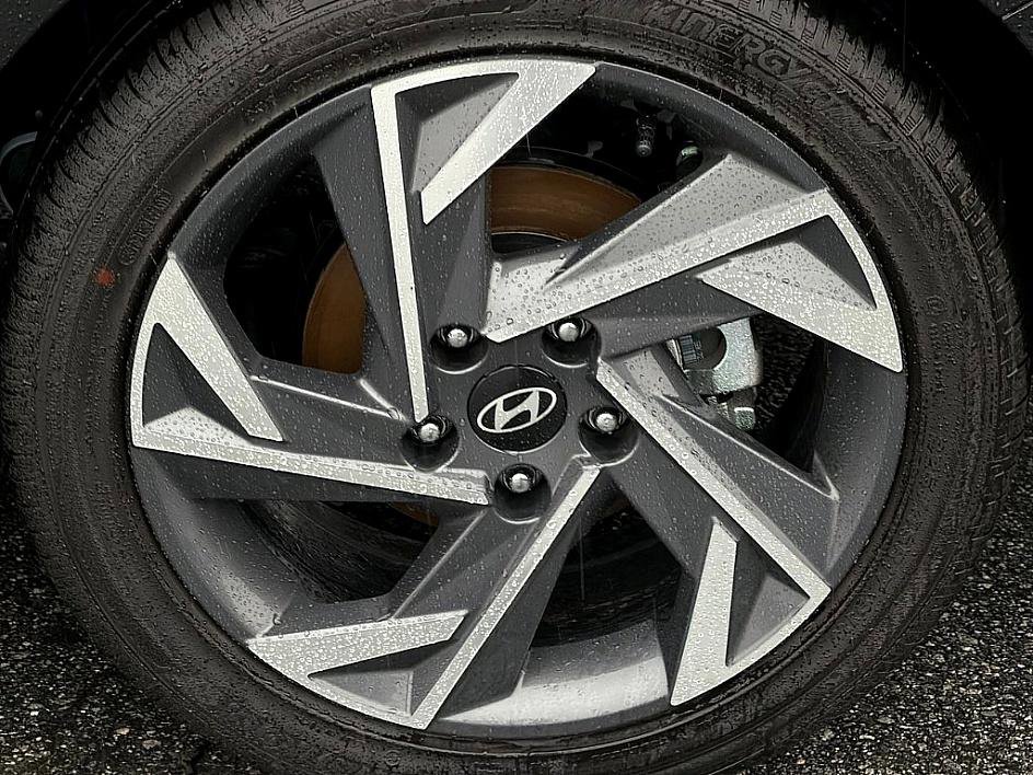 New 2026 Hyundai Elantra Limited image 5