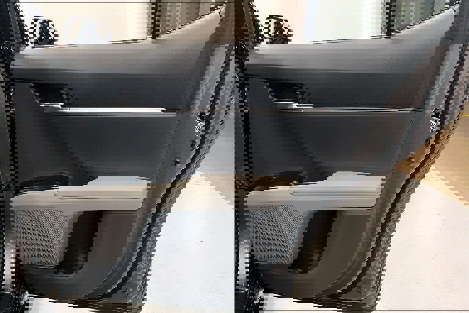 Used 2018 Toyota Camry LE image 12