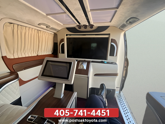 Used 2020 Mercedes-Benz Metris Passenger image 24