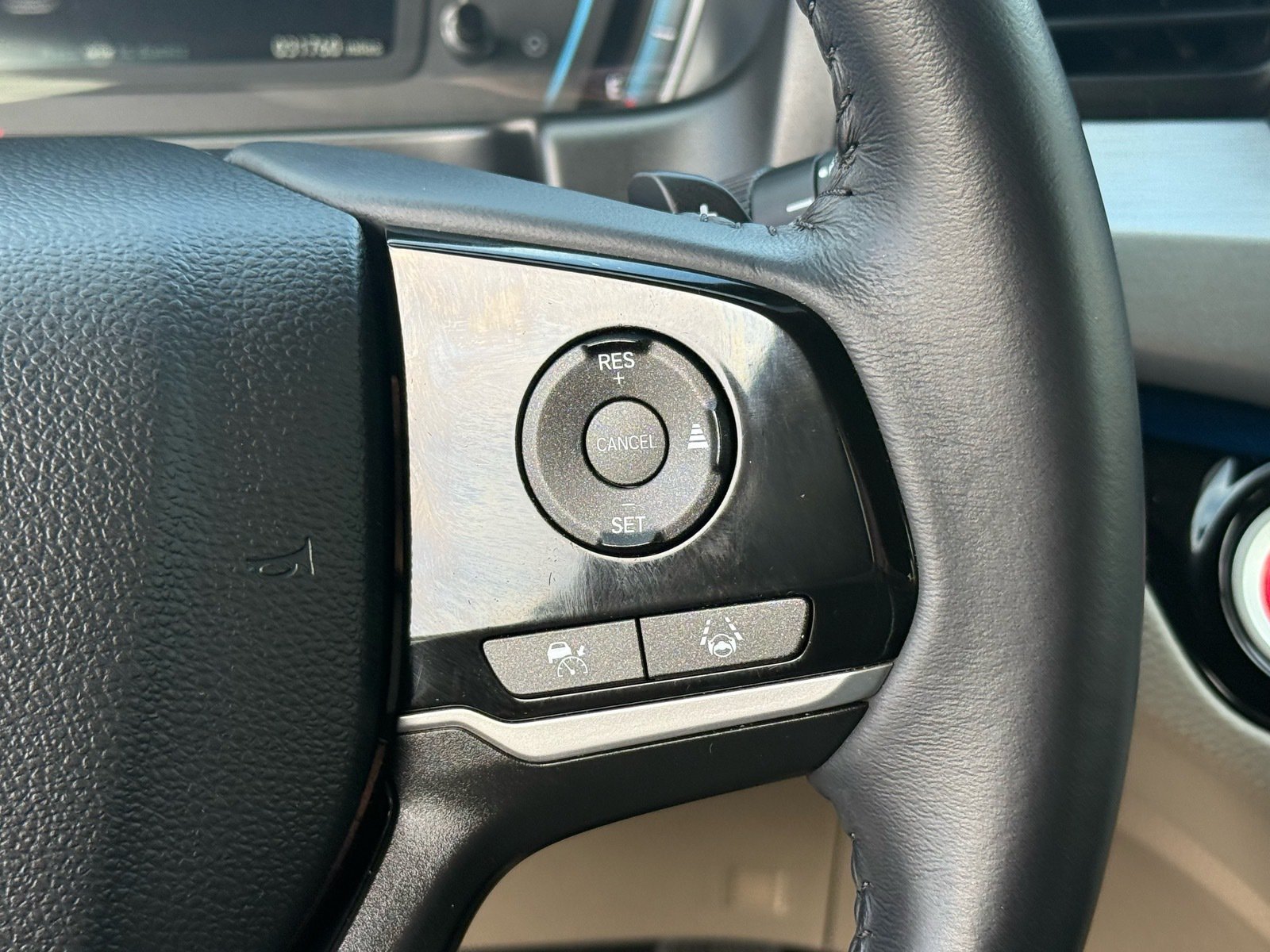 Used 2024 Honda Odyssey Touring image 18